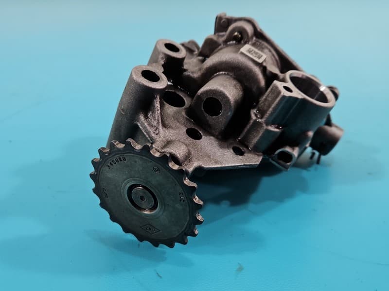 Pompa oleju Nissan X-trail II T31 2,0 dci M9R1850 8200345633