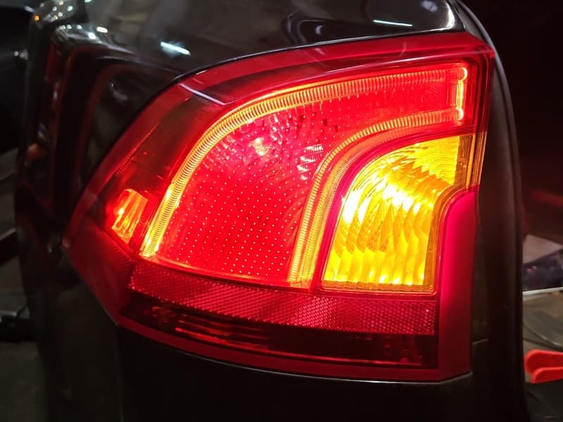 Lampa tył lewa błotnika VOLVO S60 II 10- sedan EUROPA 30796267