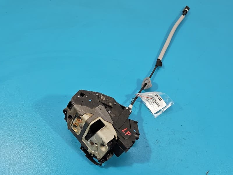 Zamek przód lewy VOLVO S60 II 10- EUROPA 5pin 31301737