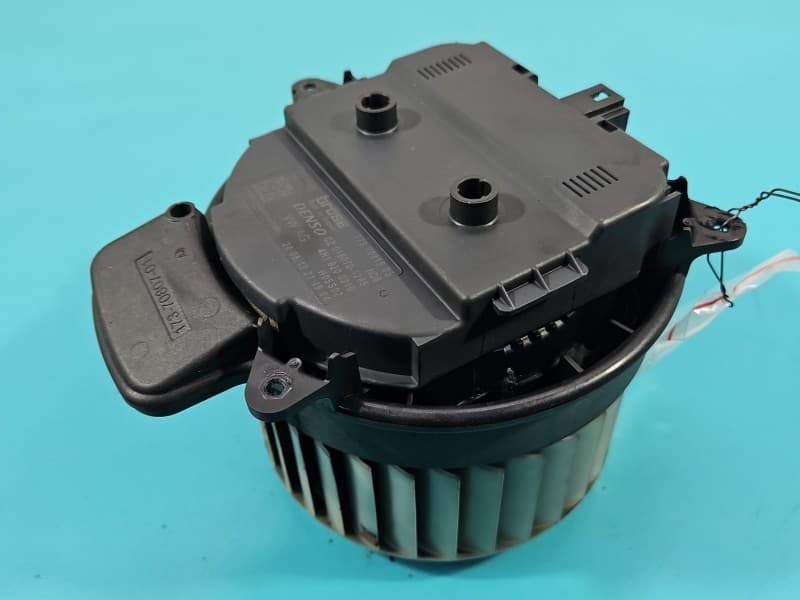 Dmuchawa nawiewu wentylator AUDI A8 D4 4H europa 4H1820021B