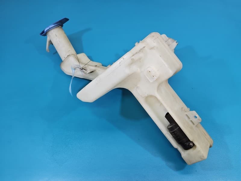 Zbiornik Zbiorniczek płynu spryskiwacza Vw Passat CC 3C8955453