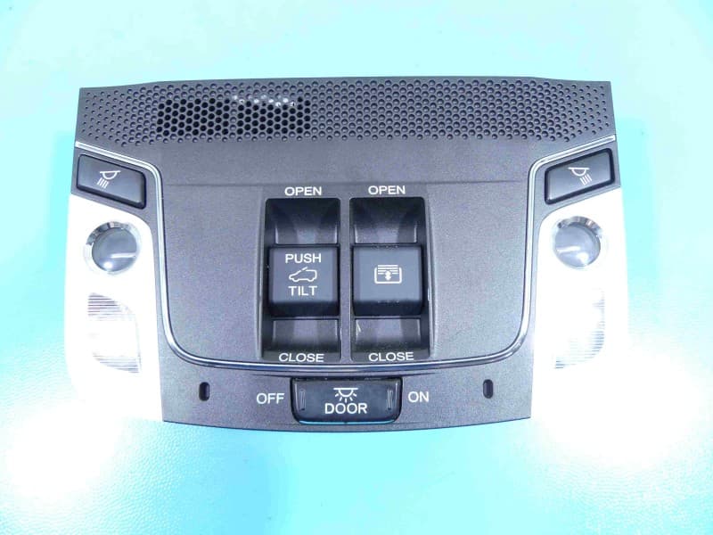 Lampa kabiny lampka Honda HR-V II 13-18 39180-T0A-R010-M1