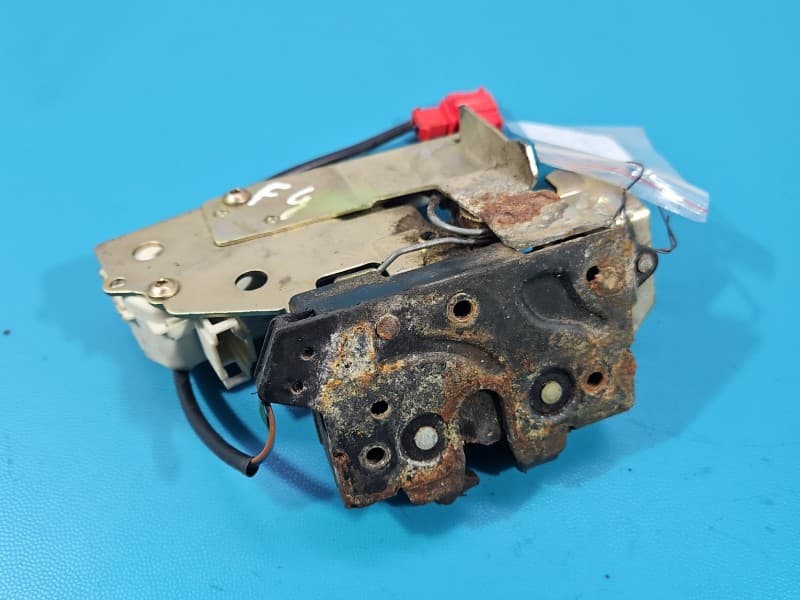 Zamek klapy tył Ford Galaxy Mk1 HB 2+2 PIN KOROZJA