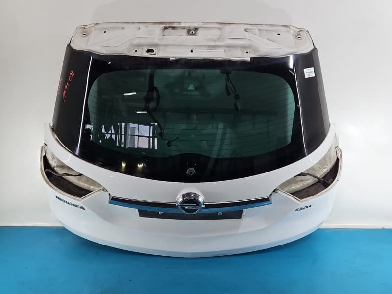 Klapa tył BAGAŻNIKA SZYBA Opel Insignia A kombi 5d Z40R