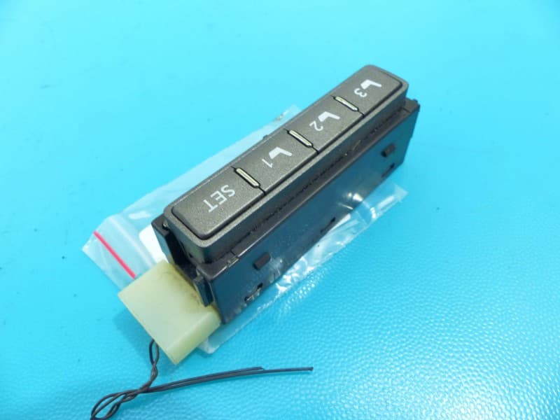 Przełącznik PAMIĘĆ FOTELA LEXUS LS IV 06-12 078-4W74