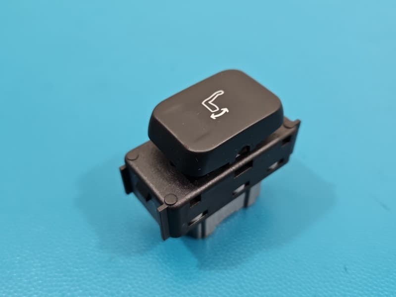 Przełącznik Pp 6PIN REGULACJI FOTELA Opel Grandland 98176476ZD