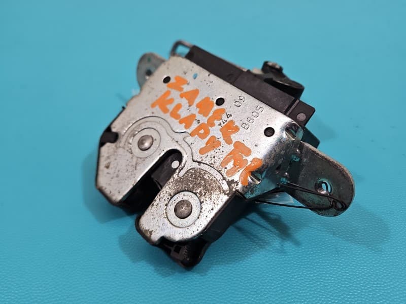 Zamek klapy tył Ford Ka Mk2 HB 4pin 51809766