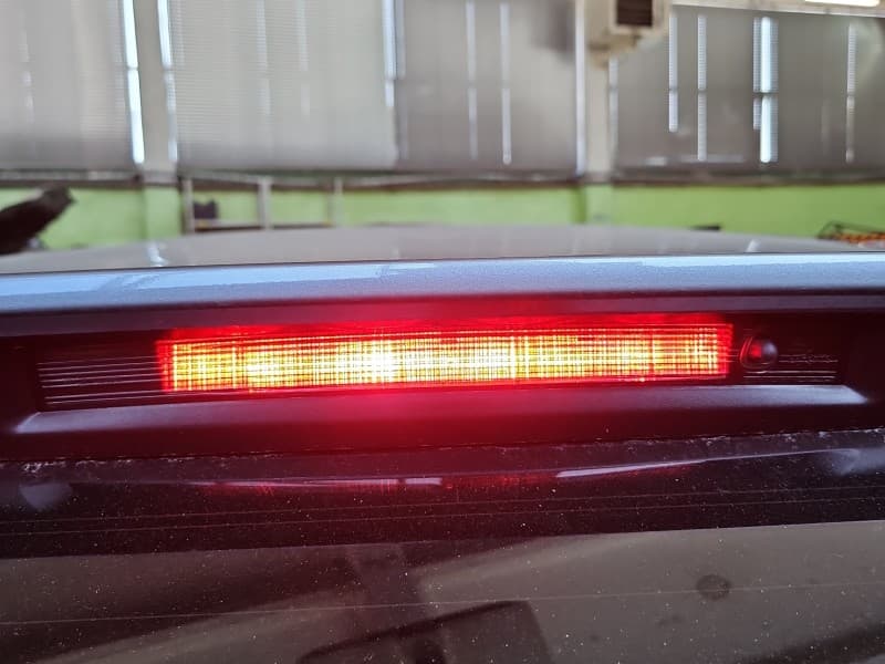TRZECIE ŚWIATŁO STOP STOPU Renault Espace V HB 265906088R