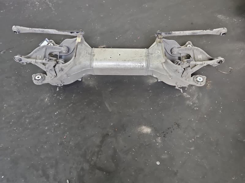 Tylna belka oś tył Peugeot 508 II 18- 1,6 16V 5GF 5G06