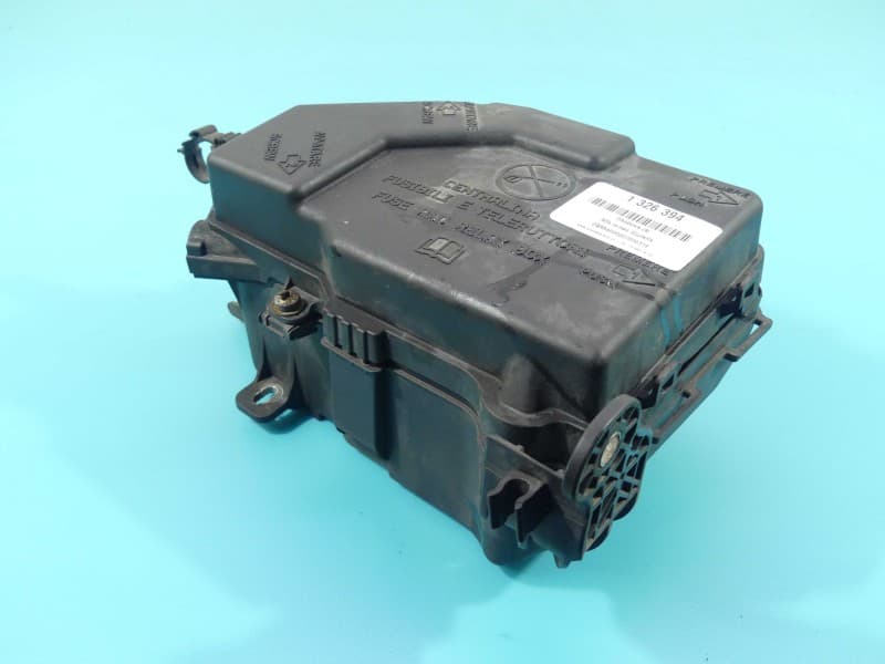 Obudowa Alfa romeo Giulietta 1,6 jtdm 940A3000 50514169 50514168 skrzynki bezpieczników