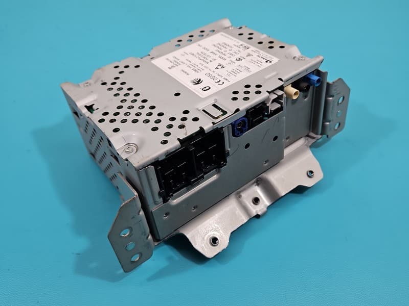 Radio fabryczne Ford Fiesta Mk8 H1BT-18D832-AL radioodtwarzacz