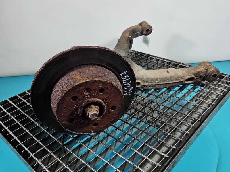 Wahacz tył prawy Mercedes Vito W638