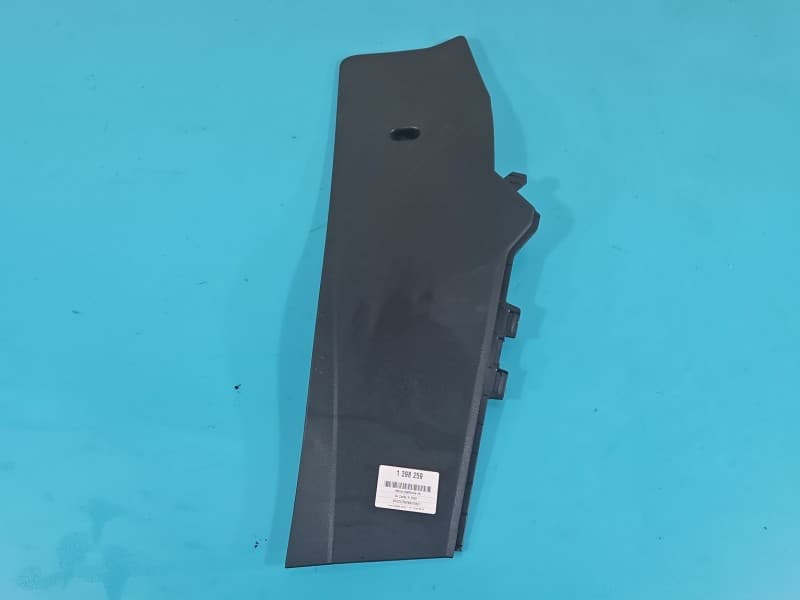 Osłona ZAŚLEPKA PLASTIK OSŁONA OBUDOWA TUNELU LEWA Vw Caddy IV 2K8863015