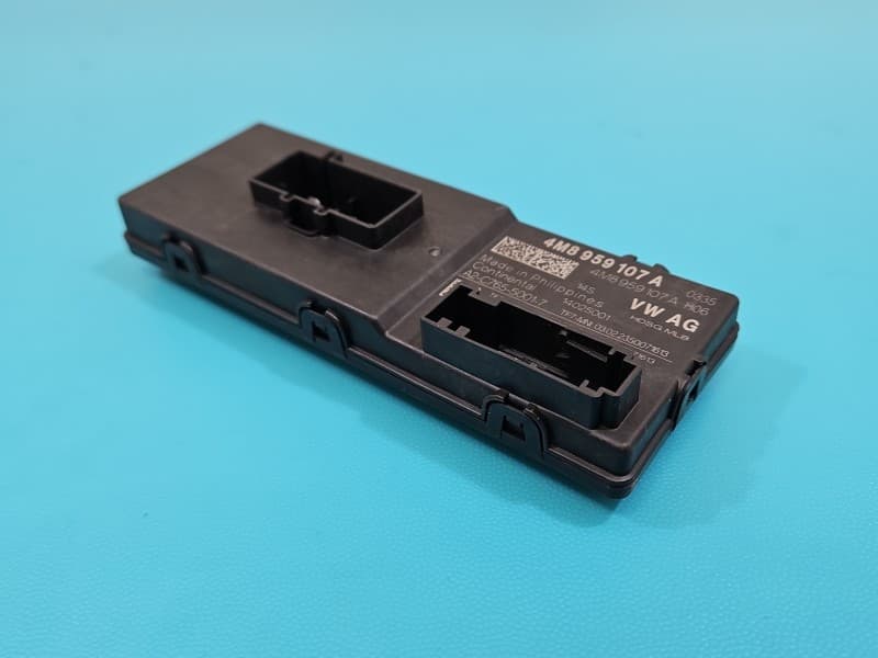 Sterownik moduł KLAPY Audi A4 B9 4M8959107A