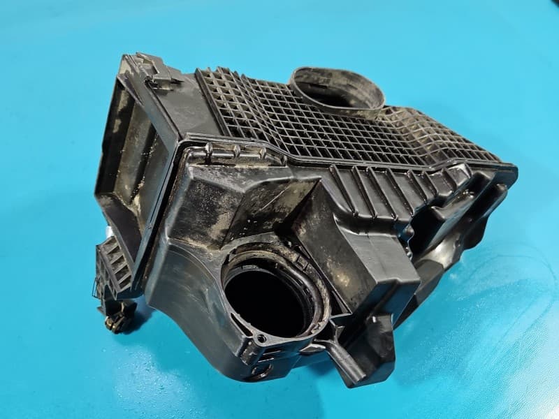 Obudowa filtra powietrza Renault Express 1,5 dci 165009775R