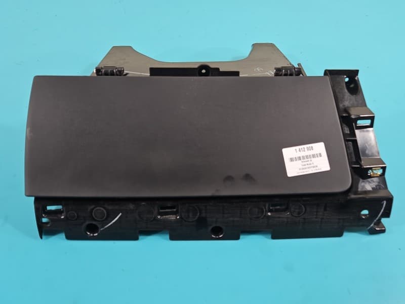 Schowek pasażera Tesla Model S EUROPA 1002299-00-B 1035104-00-A
