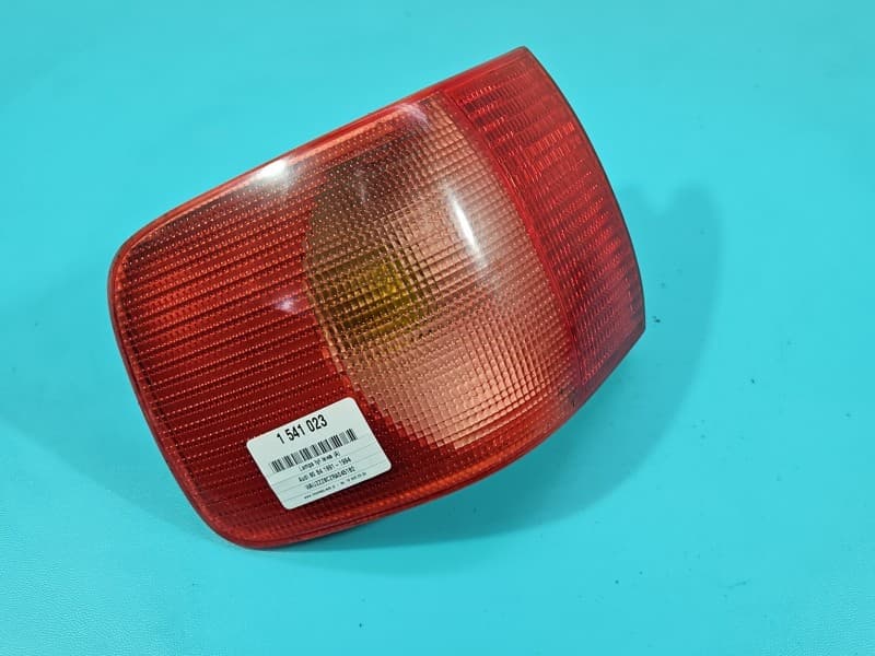Lampa tył lewa błotnika Audi 80 B4 sedan EUROPA