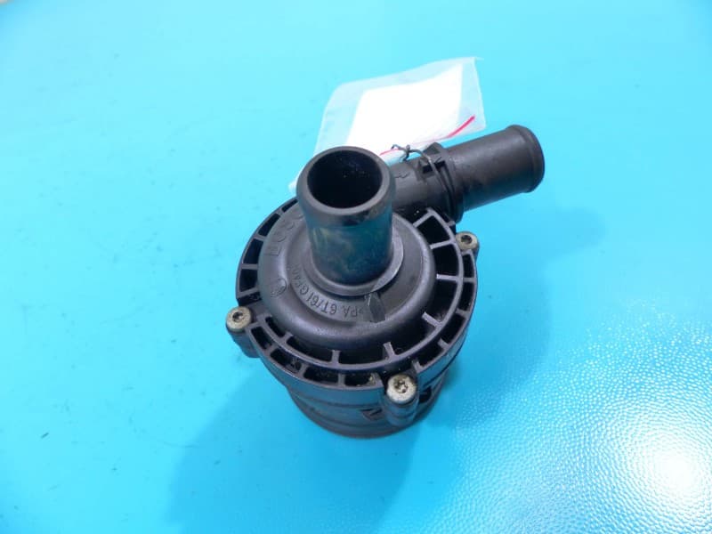 Pompka obiegu wody pompa Nissan Qashqai I J10 06-13 2,0 dci