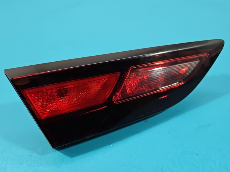 Lampa tył lewa klapy Opel Astra V K HB EUROPA 39098788