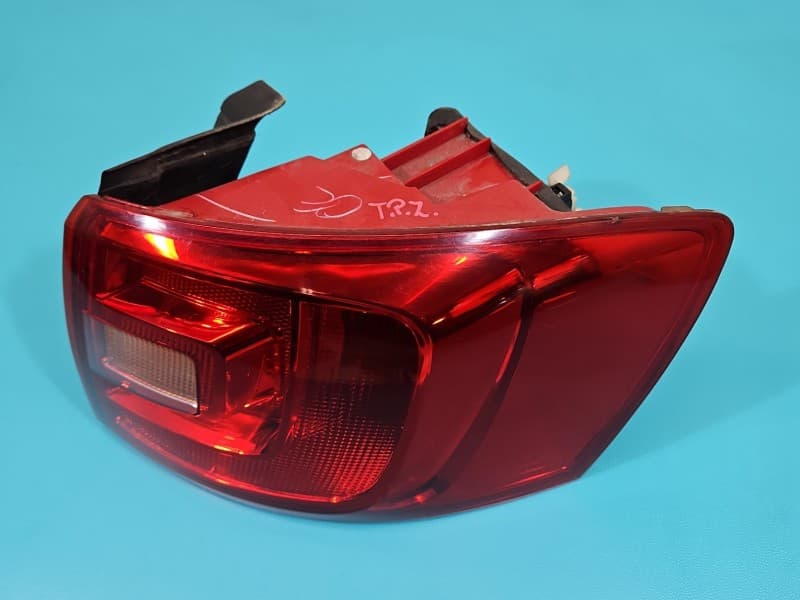 Lampa tył prawa błotnika Vw Jetta VI sedan EUROPA 5C6945096