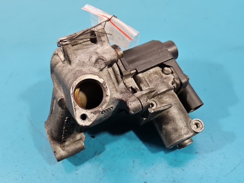Zawór egr 5PIN Audi A8 D3 4.2 tdi BVN 057131501C 057131224E