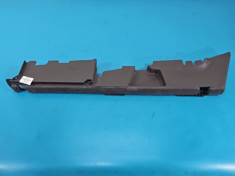 Osłona ZAŚLEPKA PLASTIK Bagażnika PRAWA AUDI Q7 II 4M 4M0865528K