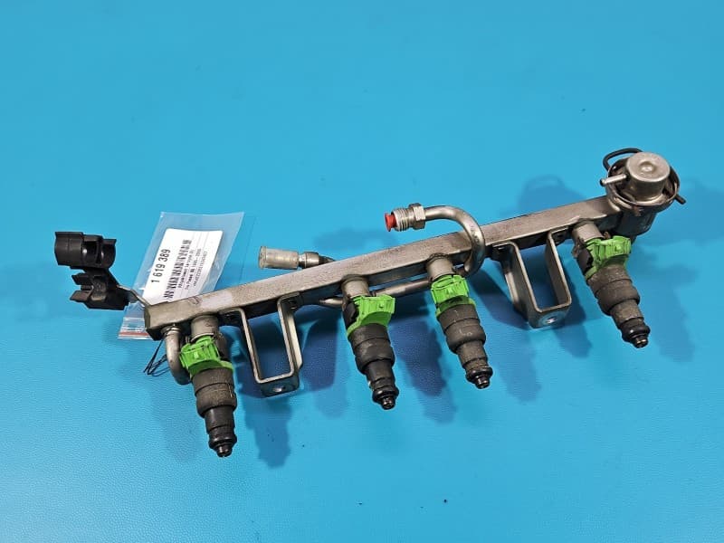Wtryskiwacz 06B906031A 06B133317L Vw Passat B5 2,0 8V 116KM