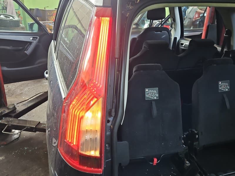 Lampa tył lewa błotnika Citroen C4 Grand picasso I 06-13 HB EUROPA