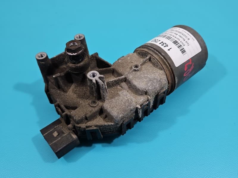 Silniczek Silnik wycieraczek przód Ford Mondeo Mk4 4pin 0390243069 7S71-17508-AB
