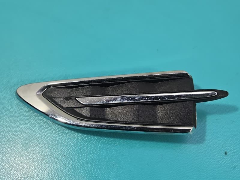 Listwa błotnika przód lewa Ford Kuga Mk2 II 13-19 GJ54-16C217-BD
