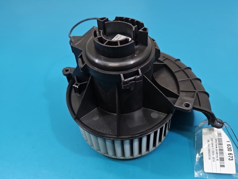Dmuchawa nawiewu wentylator Opel Astra III H europa 855601156