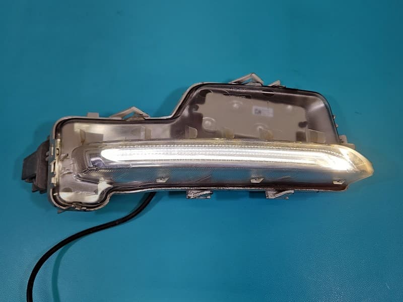 Światło jazdy dziennej prawe VOLVO S60 II 10- 31420239
