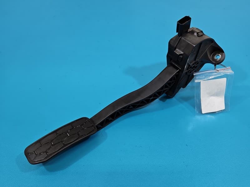 Pedał gazu potencjometr Jaguar F-Pace 16- 2,0d HK83-9F836-AB