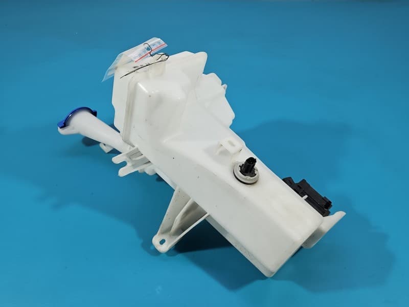 Zbiornik Zbiorniczek płynu spryskiwacza kia Stonic 17-20 98610-H8500