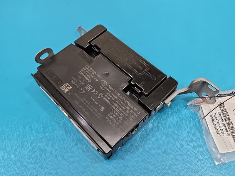 Sterownik moduł nawigacji Toyota Yaris IV 86740-02210 86741-02190
