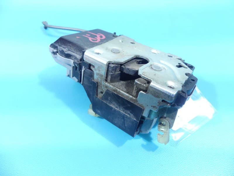 Zamek przód prawy Lada Kalina 04-09 EUROPA 6pin