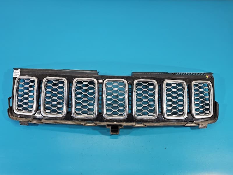 Atrapa grill Jeep Grand Cherokee IV WK2 68258419AA