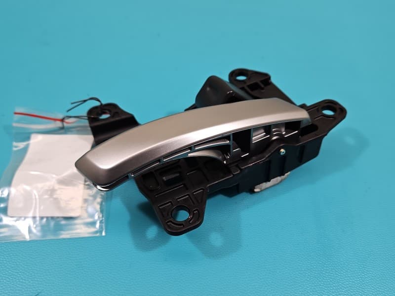 Klamka wewnętrzna przód prawa Hyundai Elantra VI 15-20 191024111P