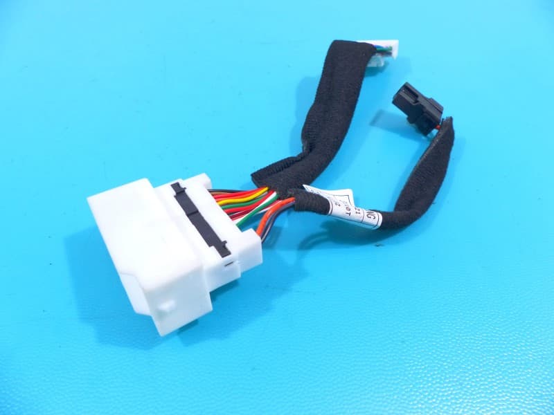 Wiązka instalacja PRZEŁĄCZNIKA GRZANIA FOTELI kia Stonic 17-20 84622H8010
