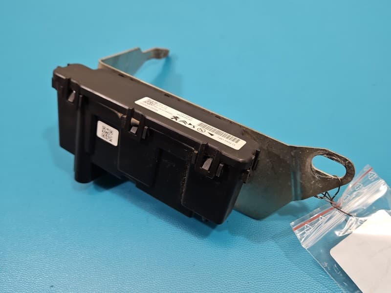 Sterownik moduł ESP Peugeot 3008 II 16-23 9824468280