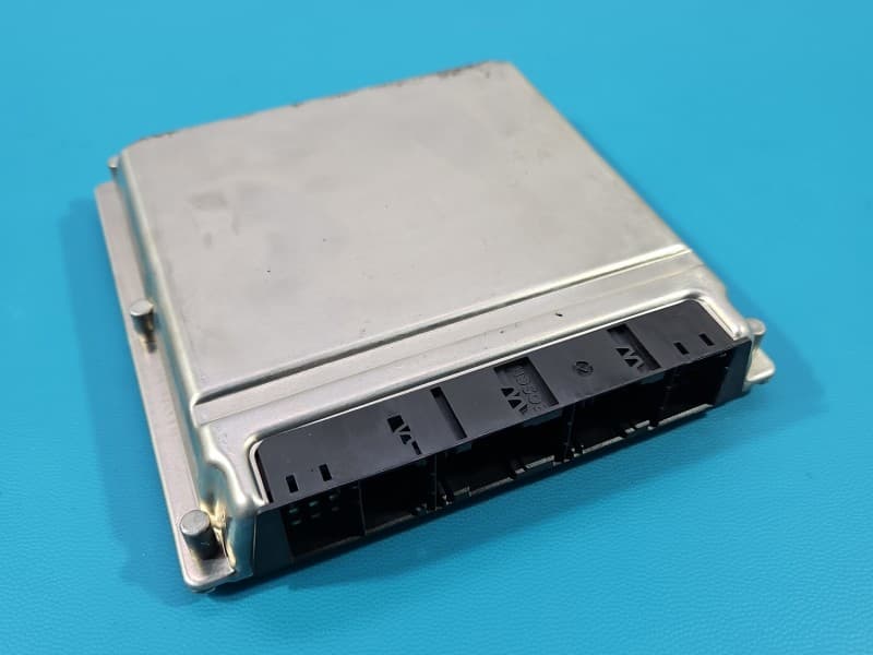 Komputer Sterownik silnika Mercedes W210 2.2 CDI A6111532779 0281010533