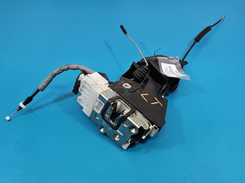 Zamek tył lewy Mercedes W245 4pin A1697302135