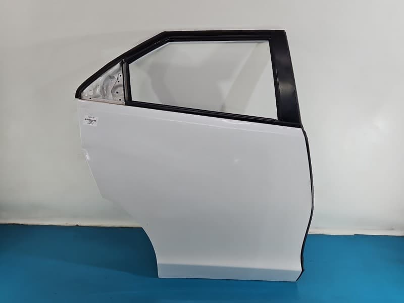 Drzwi tył prawe Honda Civic IX kombi 5d NH788P