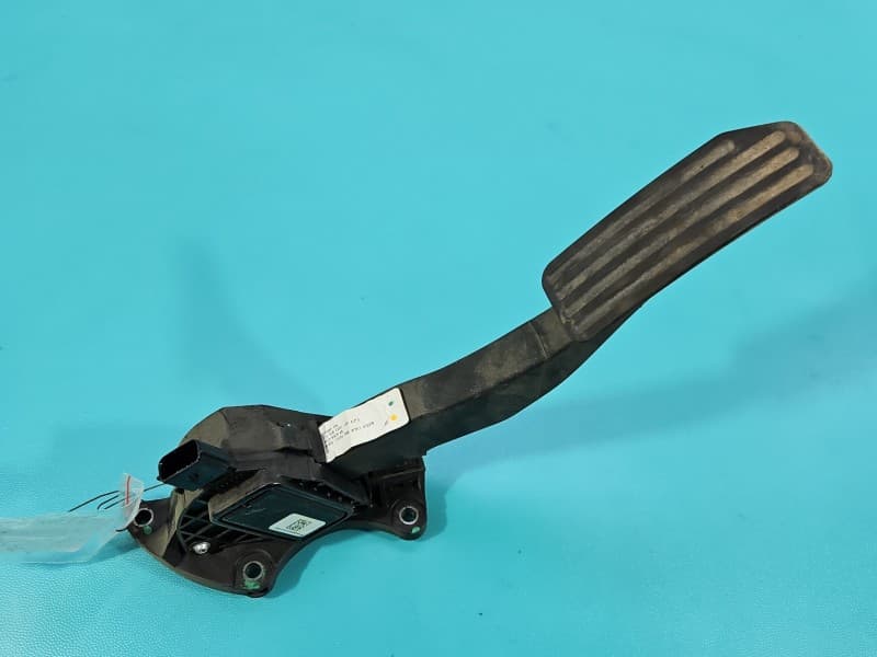 Pedał gazu potencjometr Land rover Discovery Sport 14- L550 2,0d FK72-9F836-AB