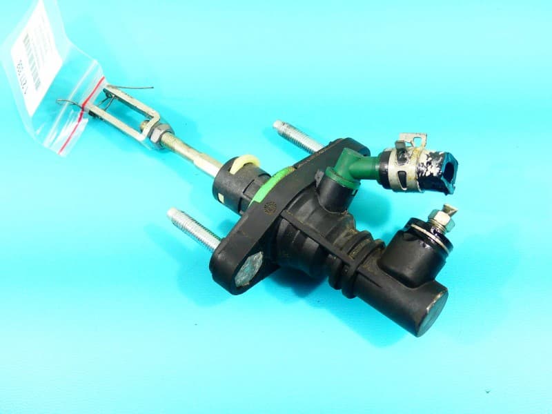 Pompka sprzęgłowa Toyota Auris II 1,6 D4D 31420-02052