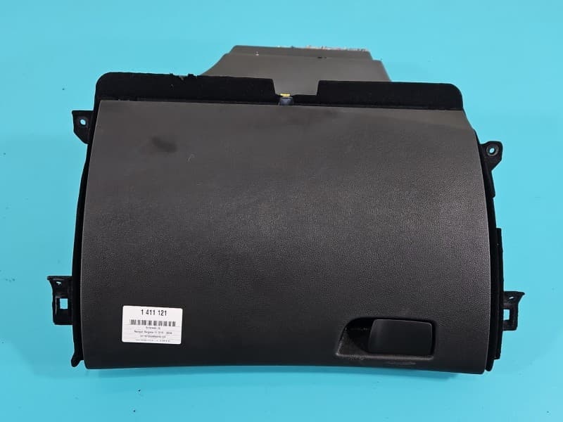 Schowek pasażera Renault Megane IV EUROPA 685000238R