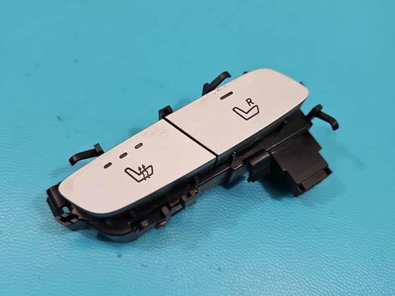 Przełącznik podgrzewania fotela Mercedes W213 A2139051404