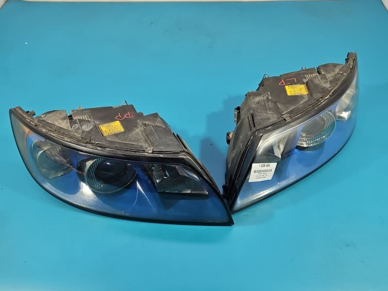 Reflektor lewy lampa przód Volvo S40 II V50 EUROPA 30698894