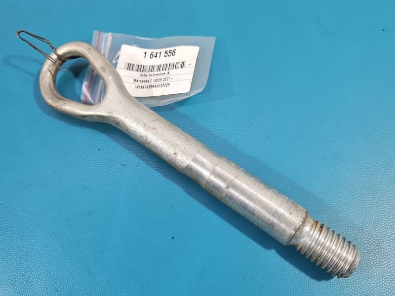 Ucho holownicze hak Mercedes W206