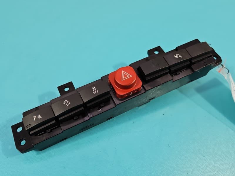 Przełącznik świateł awaryjnych Opel Antara 20785508-101124